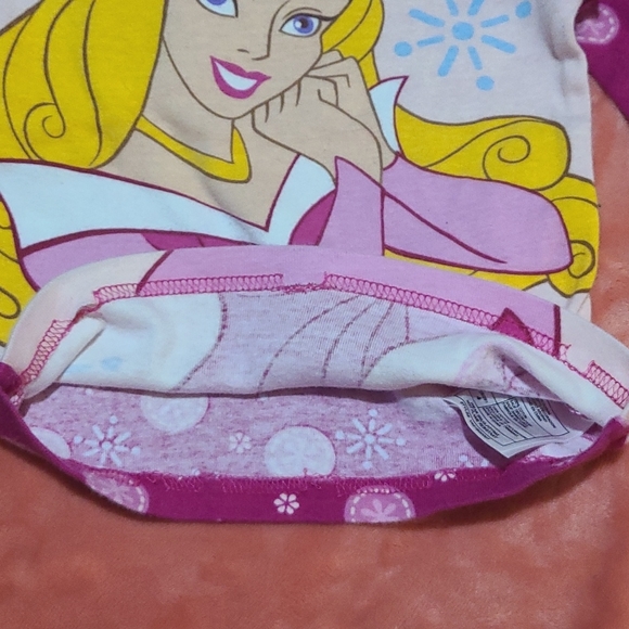 Bundle Of Girls Matching Pajama Sets. - Picture 4 of 15